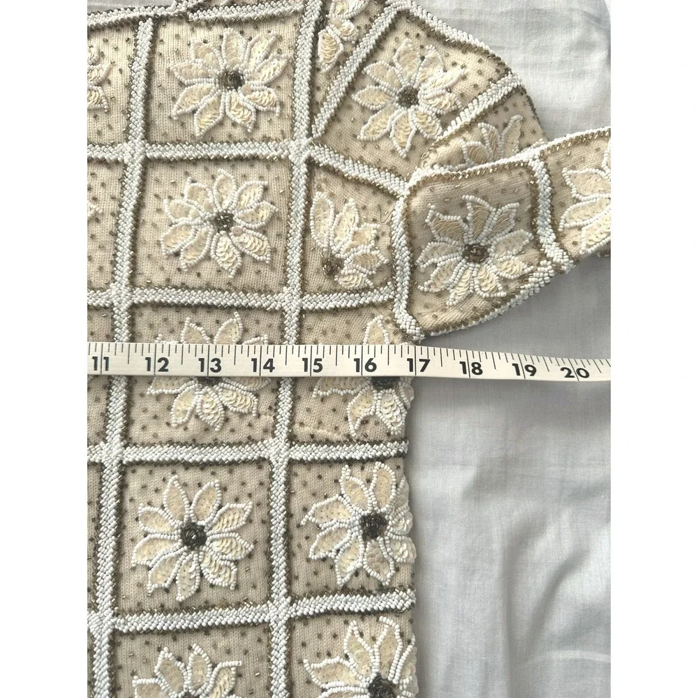 Gene Shelly's Boutique Internationale Vintage MCM Beaded Sweater Cream White‎